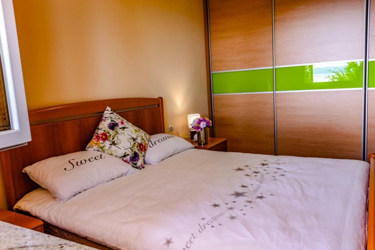 Apartment Leon And Leona โอปาติยา ภายนอก รูปภาพ