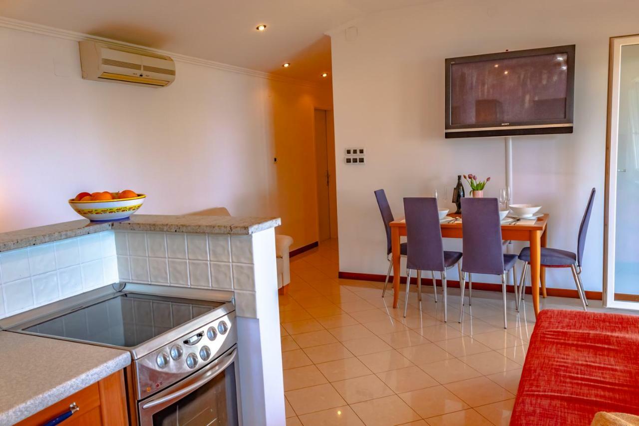 Apartment Leon And Leona โอปาติยา ภายนอก รูปภาพ